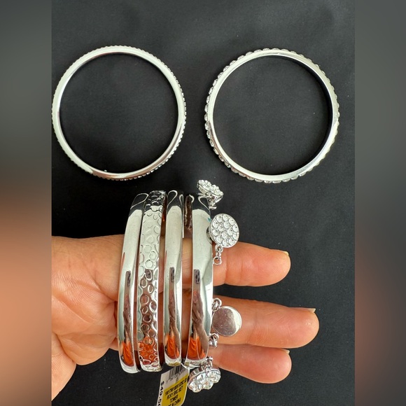 INC International Concepts Silver tone 6-pc set Crystal bangles Bracelet. - Picture 4 of 7